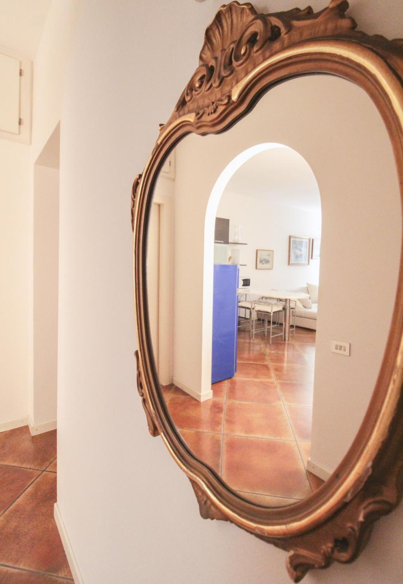 Lario Elegante Apartment Menaggio Luaran gambar
