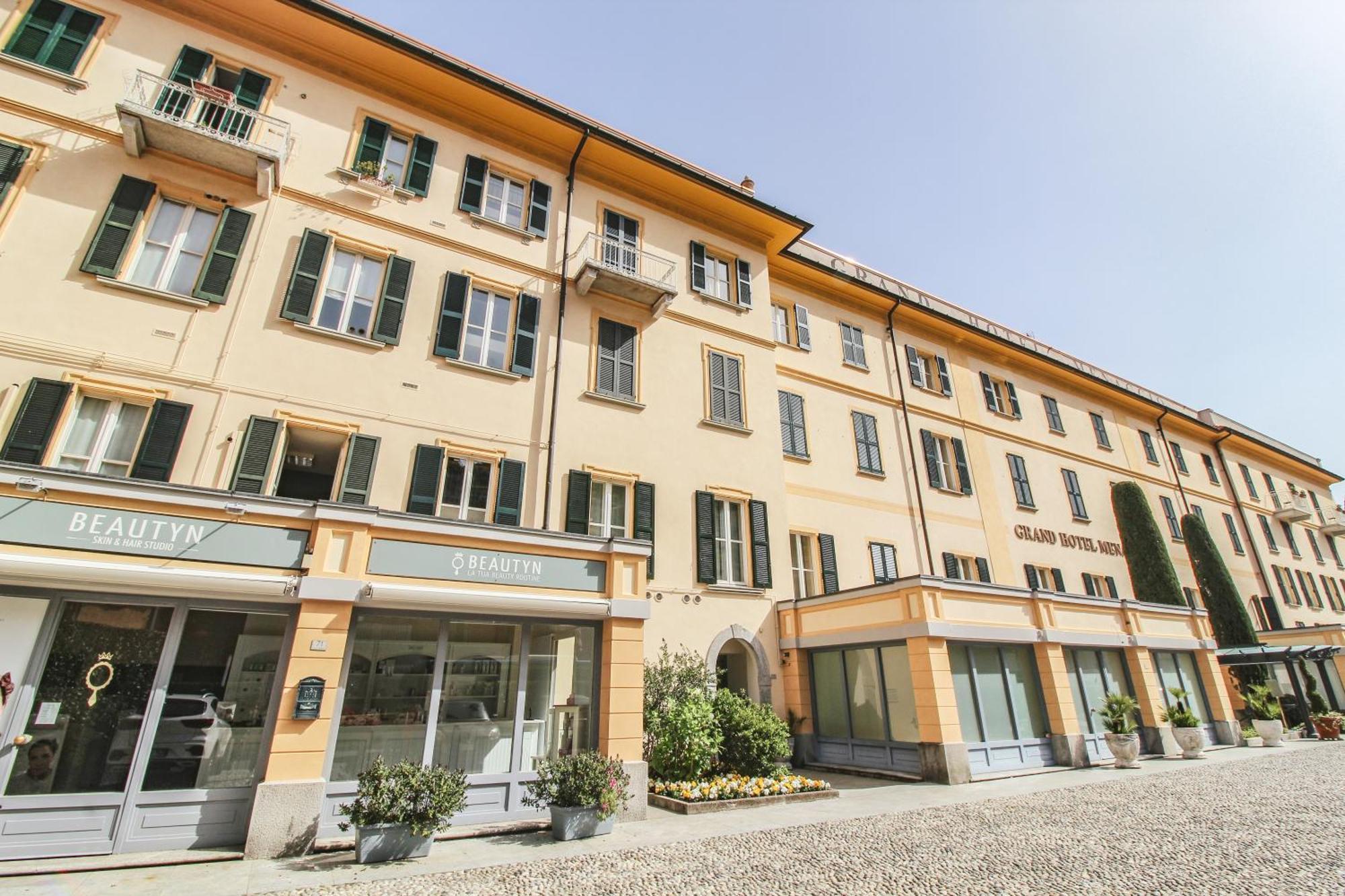 Lario Elegante Apartment Menaggio Luaran gambar
